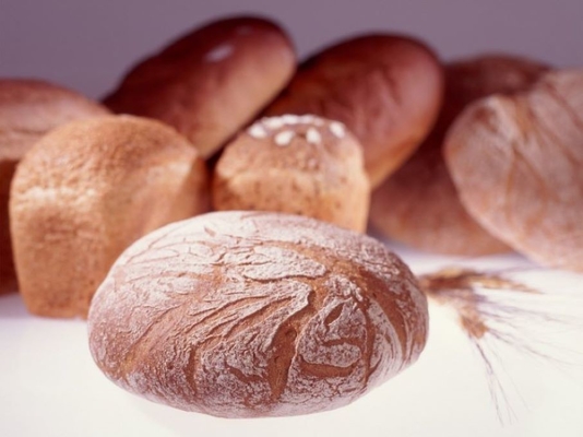 Tricalcium phosphate Natural Food Emulsifiers Bread Improver Semi - Fluid Shape