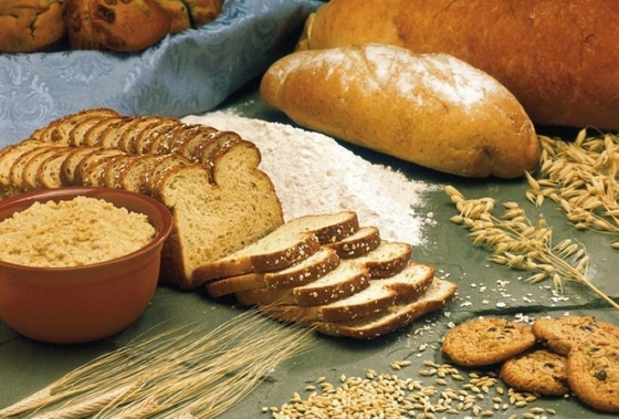 Tricalcium phosphate Natural Food Emulsifiers Bread Improver Semi - Fluid Shape